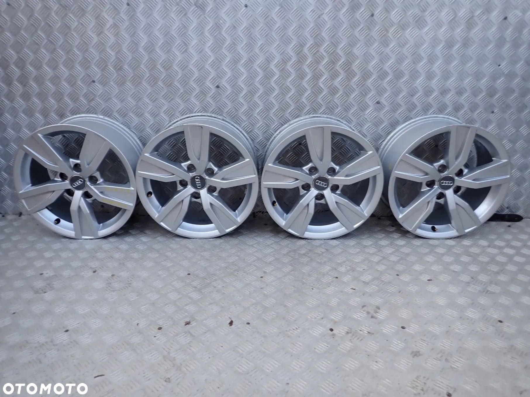 FELGI ALUMINIOWE AUDI 7,0X16 ET35 A4 B9 A6 C7 8W0601025A - 1