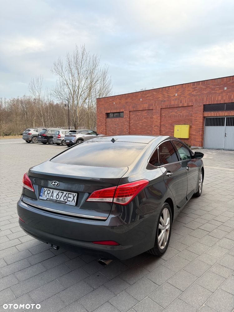 Hyundai i40 1.6 GDI Comfort + - 15