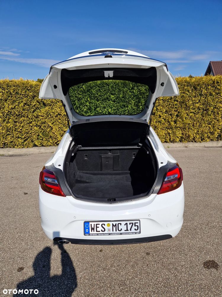 Opel Insignia - 15