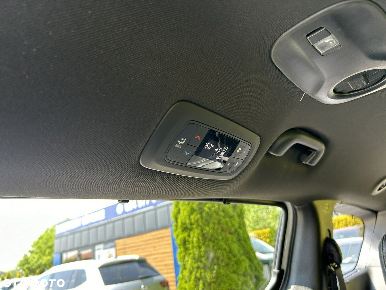 Chrysler Pacifica - 27