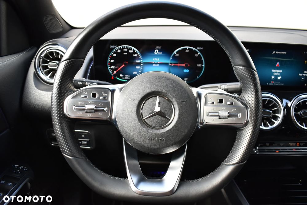 Mercedes-Benz EQB 350 4Matic AMG Line - 18