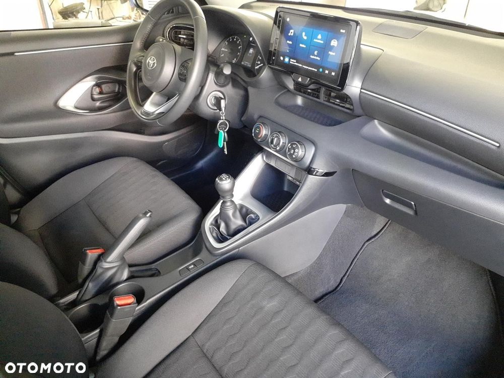 Toyota Yaris 1.5 Comfort - 13