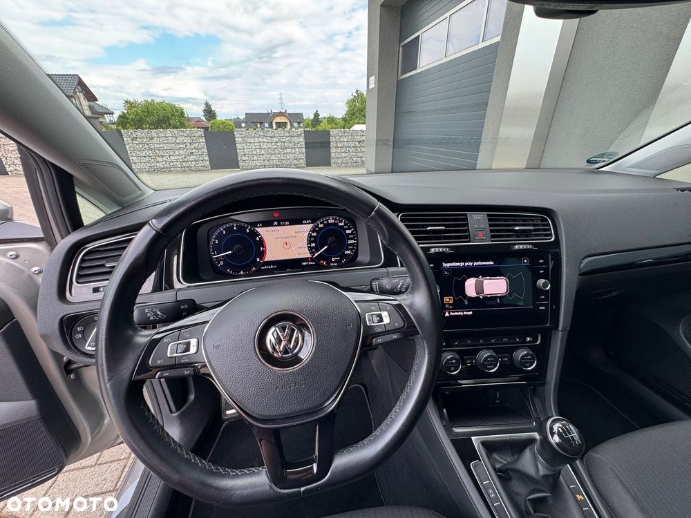 Volkswagen Golf 1.5 TSI ACT Sound - 16