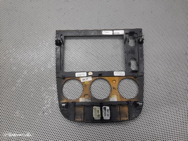 Moldura / Estrutura Consola Central / Rádio Mercedes-Benz M-Class (W16 - 2