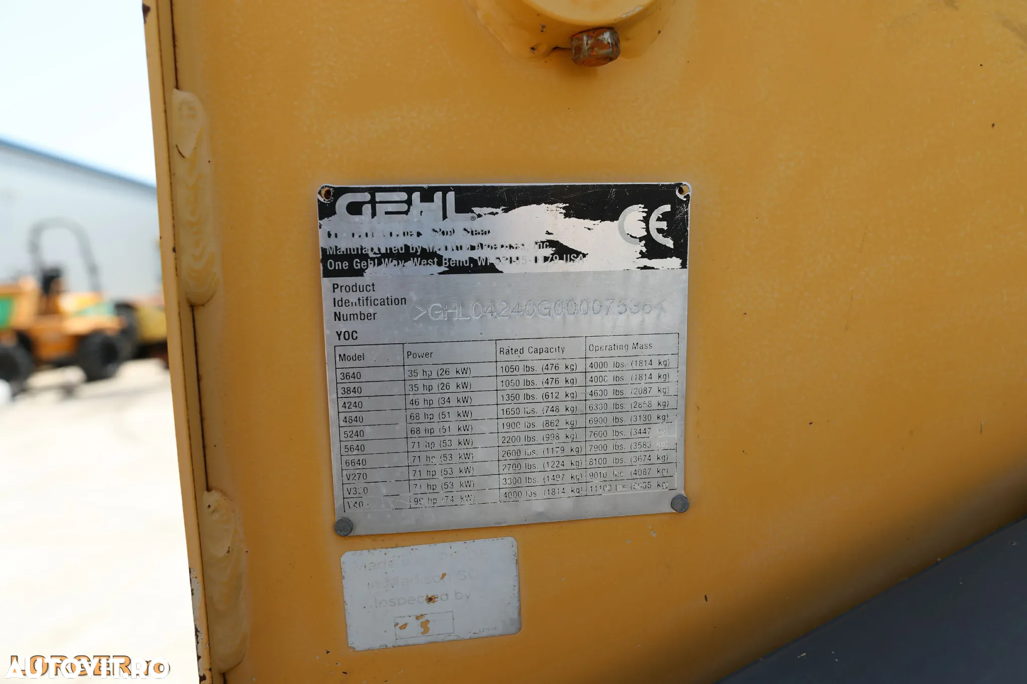 Gehl 4240 - 12