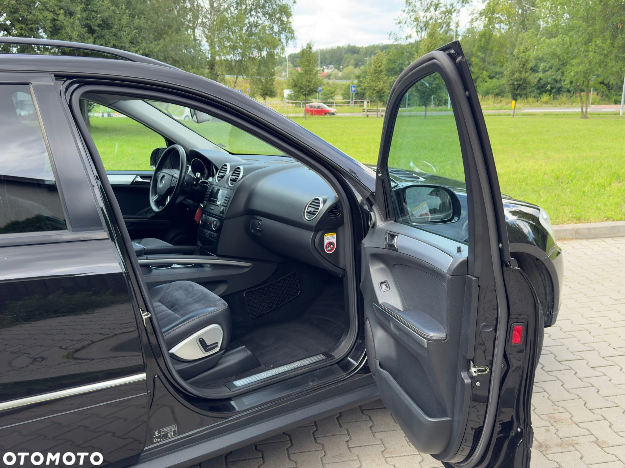 Mercedes-Benz ML 280 CDI 4Matic 7G-TRONIC DPF Edition 10 - 16