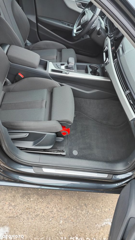 Audi A4 Avant 35 TDI mHEV S tronic - 8