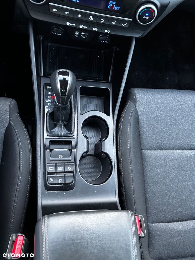 Hyundai Tucson 1.6 CRDi 48V-Hybrid 2WD DCT Select - 14