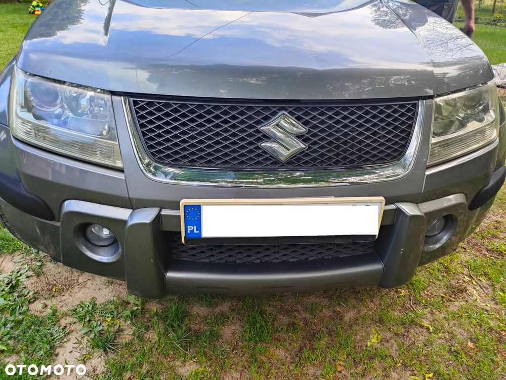Suzuki Grand Vitara 2.0 - 6