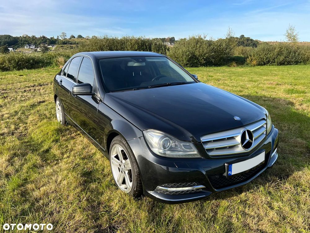 Mercedes-Benz Klasa C 250 CGI BlueEff Avantgarde - 2