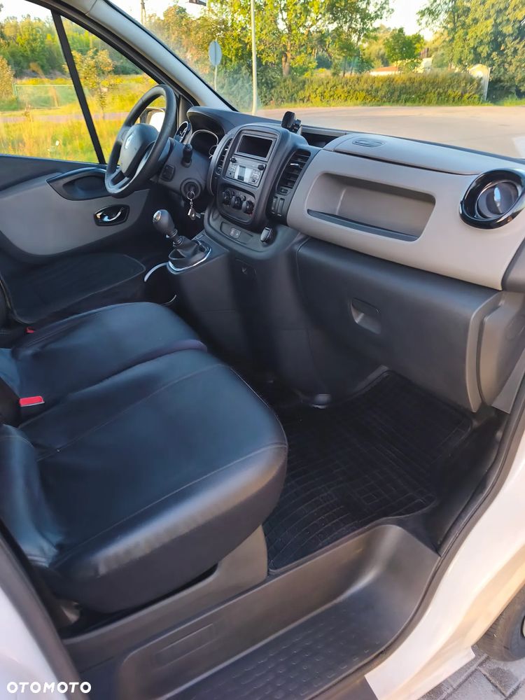 Renault Trafic - 10