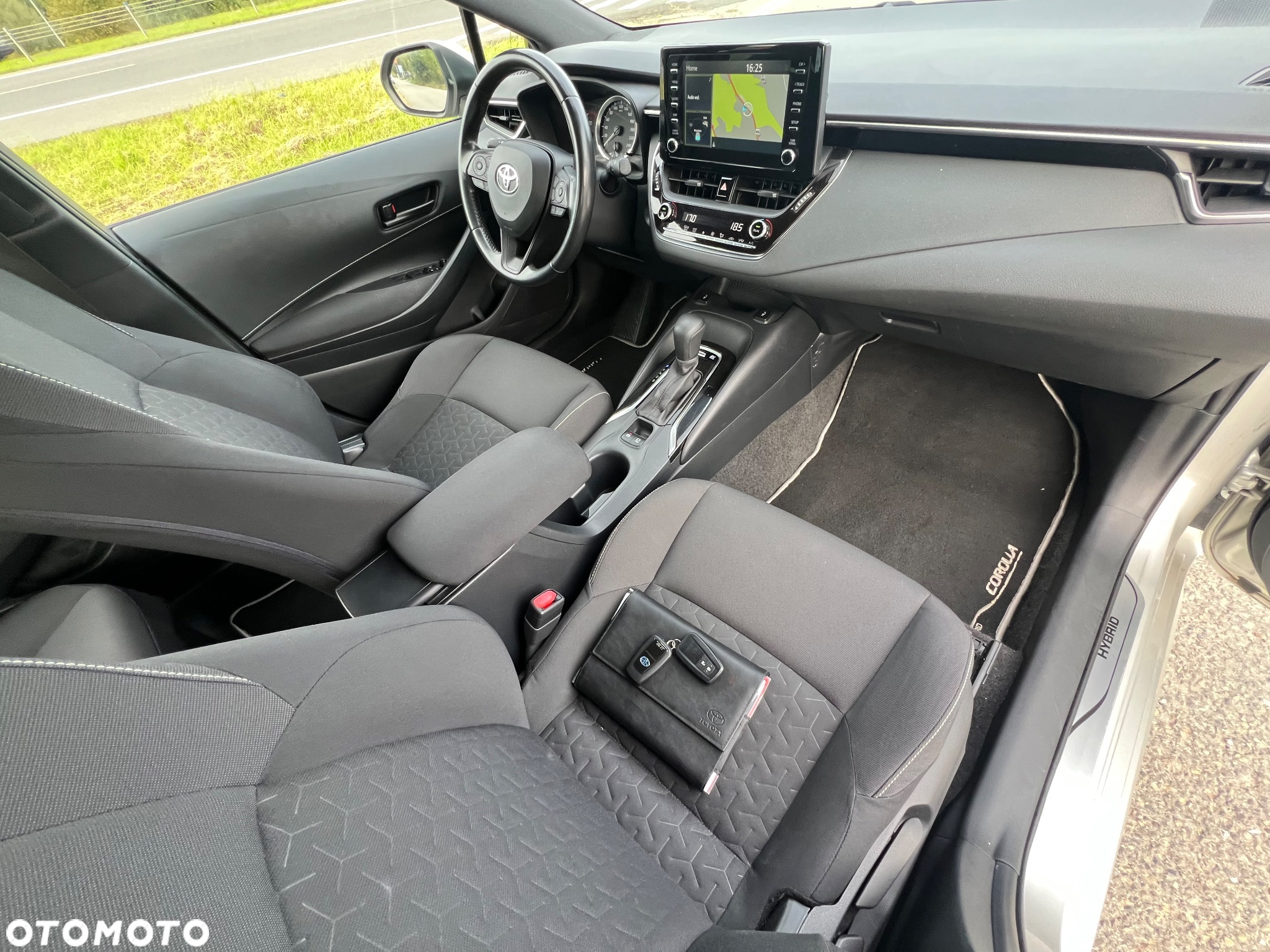 Toyota Corolla 1.8 Hybrid - 35