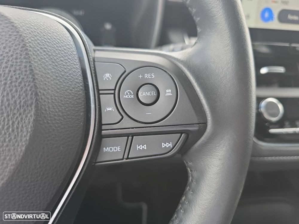 Toyota Corolla 1.8 Hybrid Comfort - 17