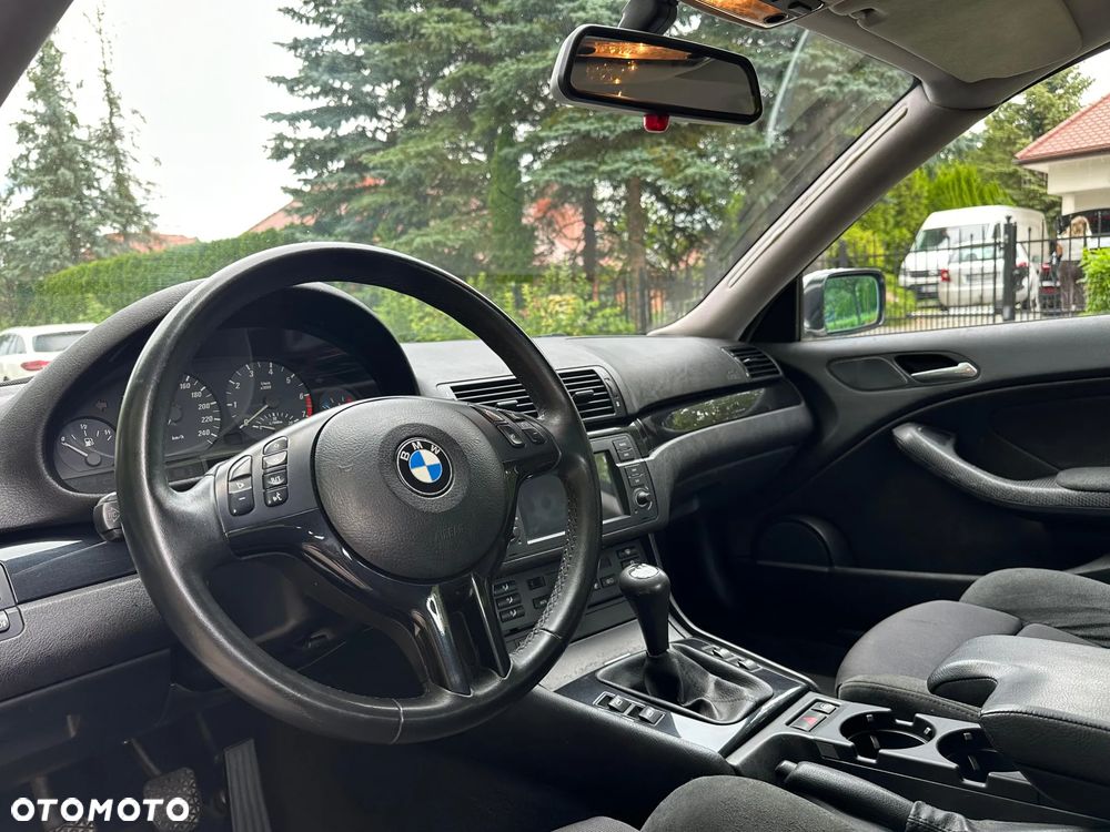 BMW Seria 3 320i - 10