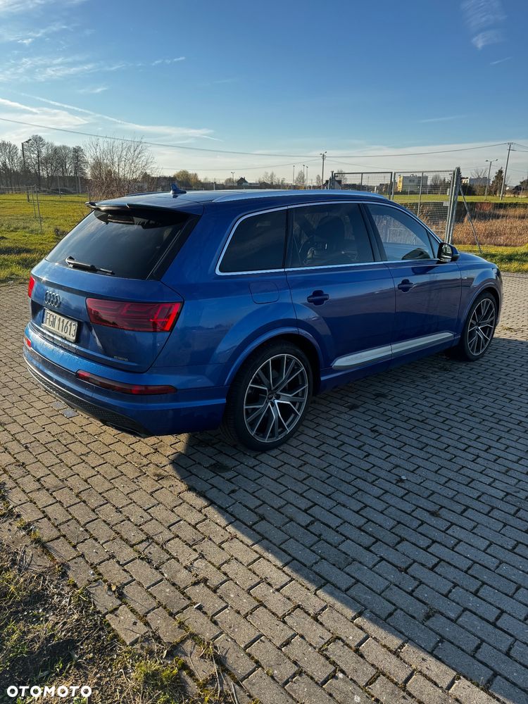 Audi Q7 - 10