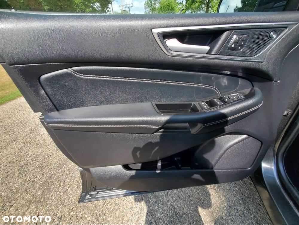Ford Edge - 12