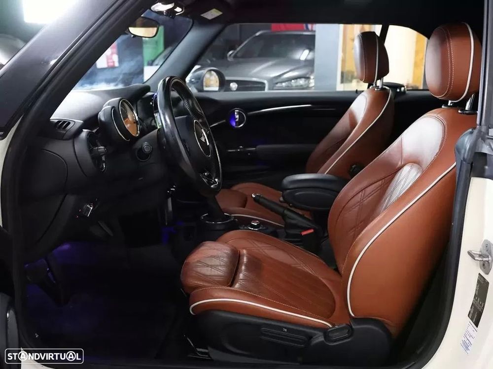 MINI Cabrio Cooper SD Auto Desportiva - 17