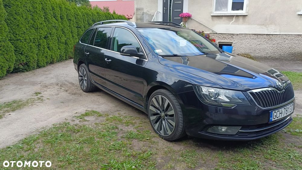 Skoda Superb 2.0 TDI Active DSG - 3