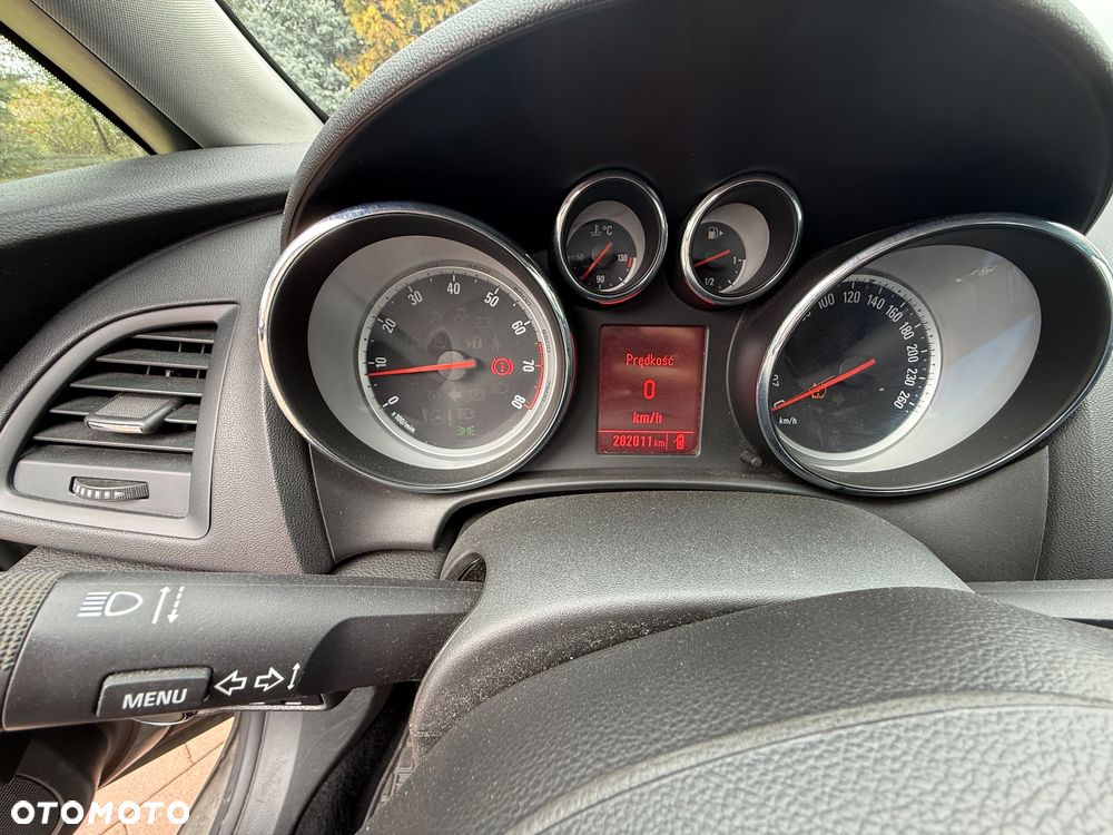 Opel Astra 1.4 T EU6 - 12