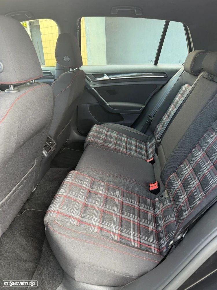 VW Golf 2.0 TSi GTi DSG - 16
