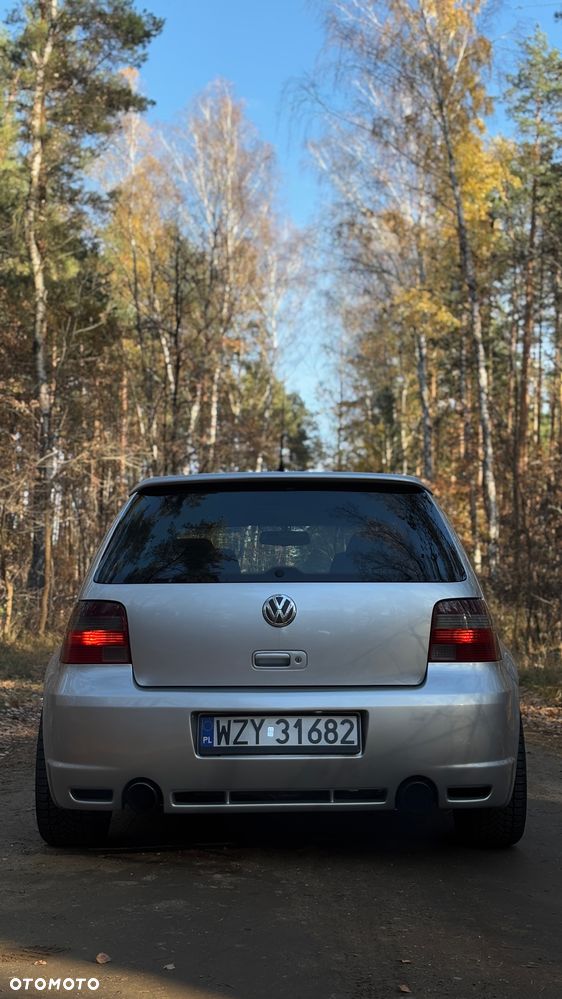 Volkswagen Golf 1.9 TDI Highline - 6