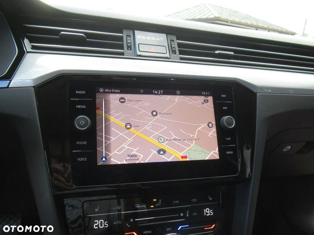 Volkswagen Passat 2.0 TSI Business DSG - 17