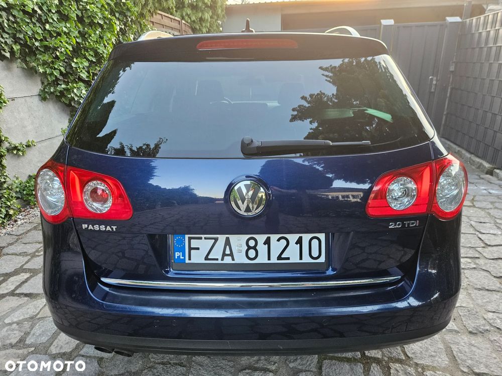 Volkswagen Passat Variant 2.0 TDI DPF Sportline - 8