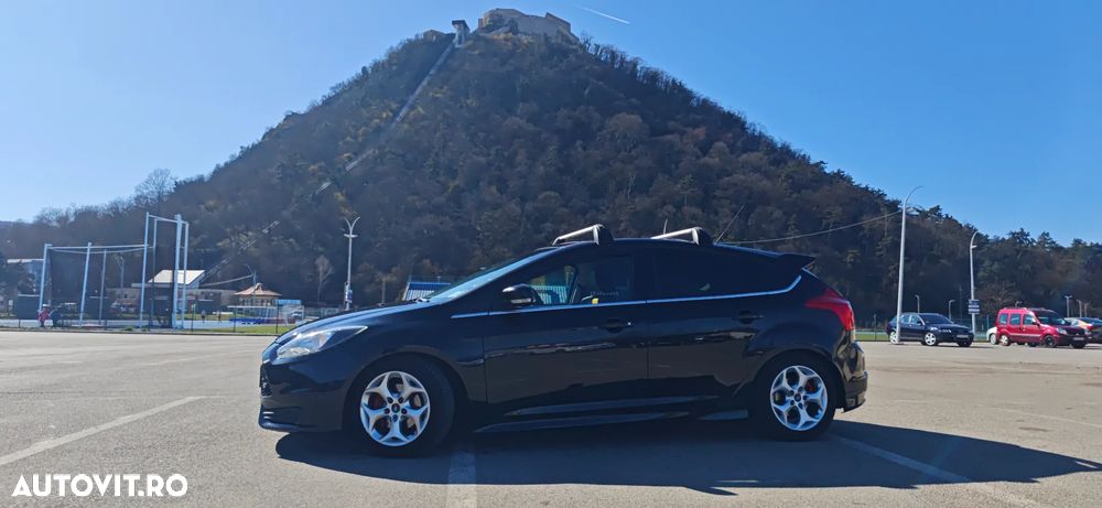 Ford Focus - 25