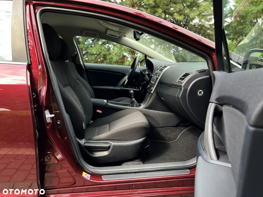 Toyota Avensis 1.8 Business Edition - 24