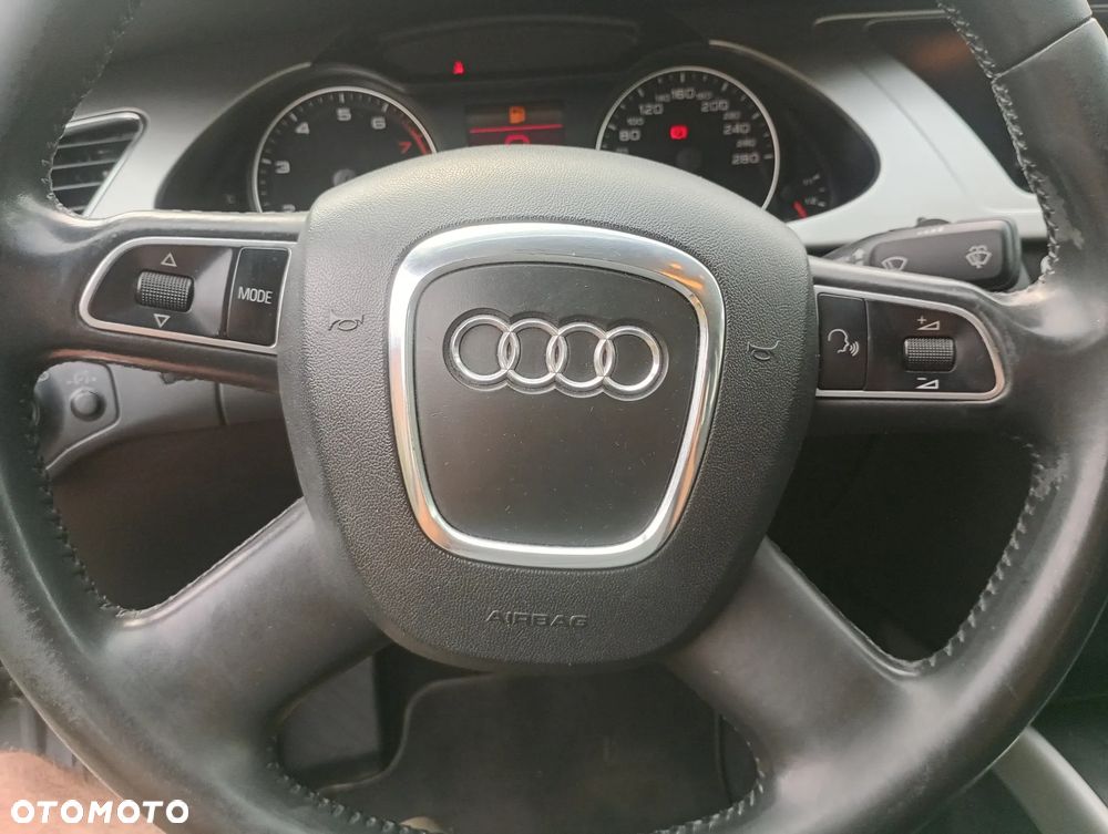 Audi A4 Limousine - 33