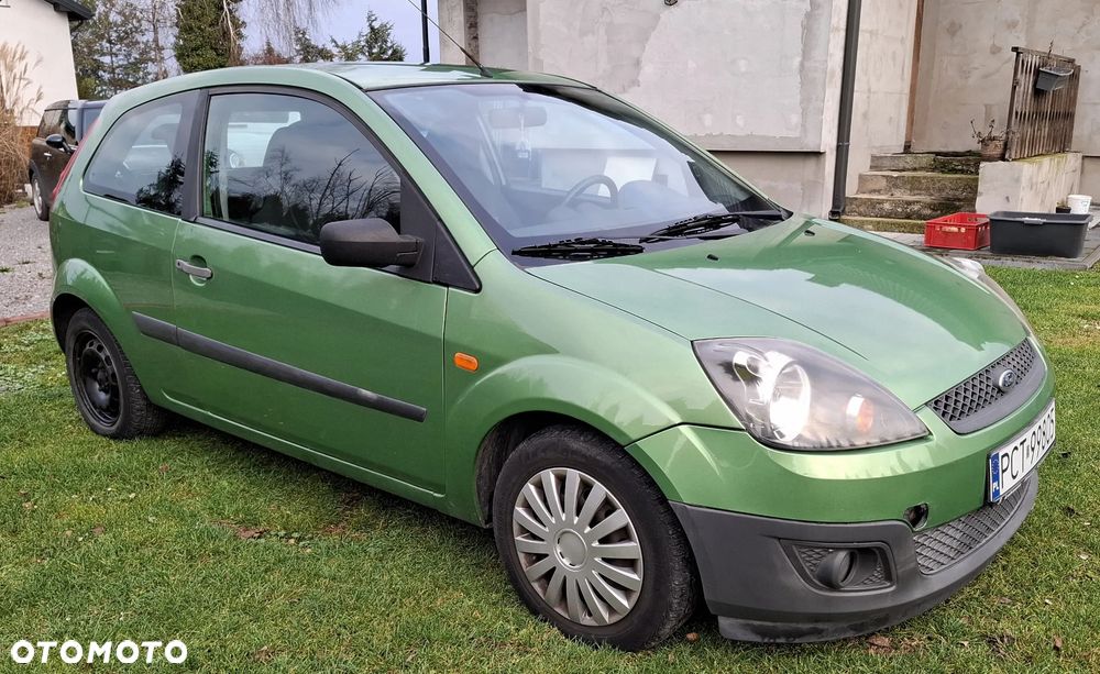 Ford Fiesta 1.3 - 4