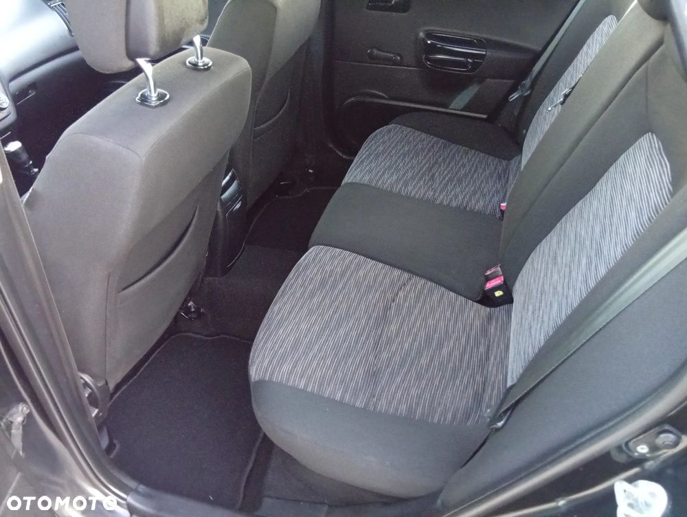 Kia Ceed - 15