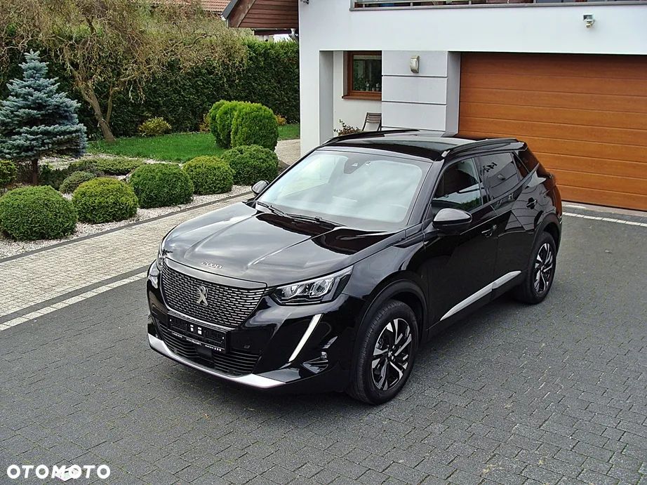 Peugeot 2008 BlueHDi 130 Allure S&S EAT8 - 27