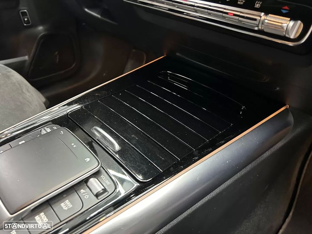 Mercedes-Benz GLA 250 e AMG Line - 31