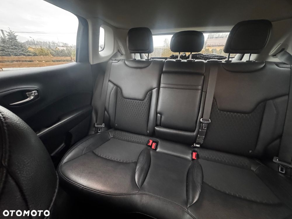 Jeep Compass 1.3 TMair Night Eagle FWD S&S DDCT - 12