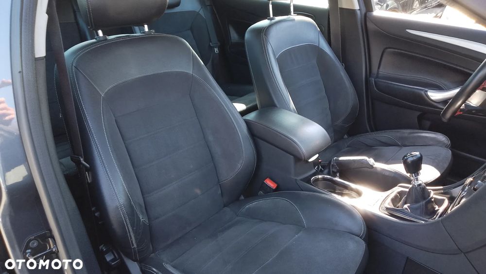 Ford Mondeo 1.8 TDCi Titanium X - 22