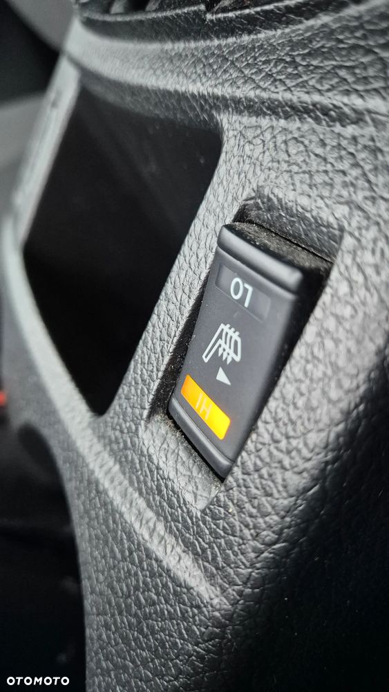 Nissan Qashqai 1.7 dCi N-Connecta - 14