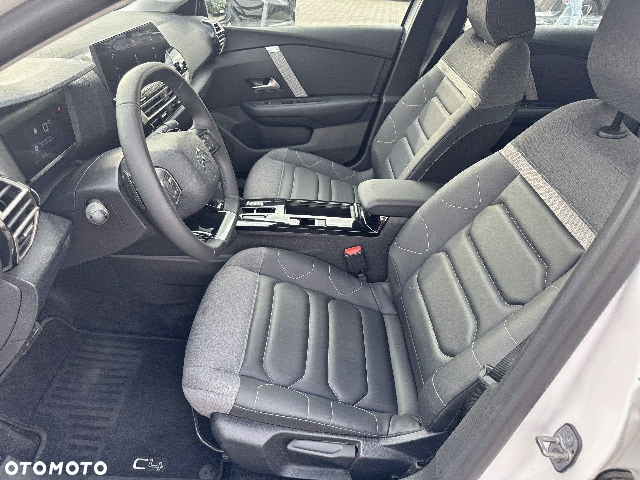 Citroën C4 1.2 PureTech Plus S&S EAT8 - 9