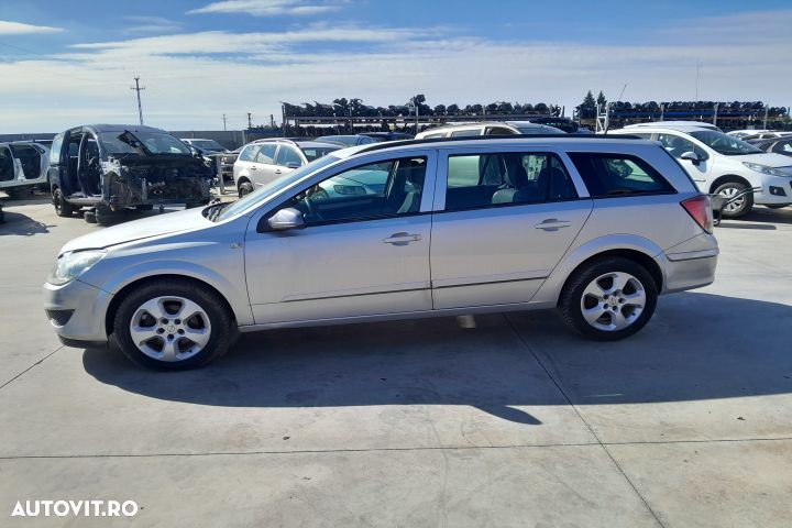 Dezmembrez Opel Astra H [facelift] [2005 - 2015] wagon 1.7 CDTI MT (1 - 2