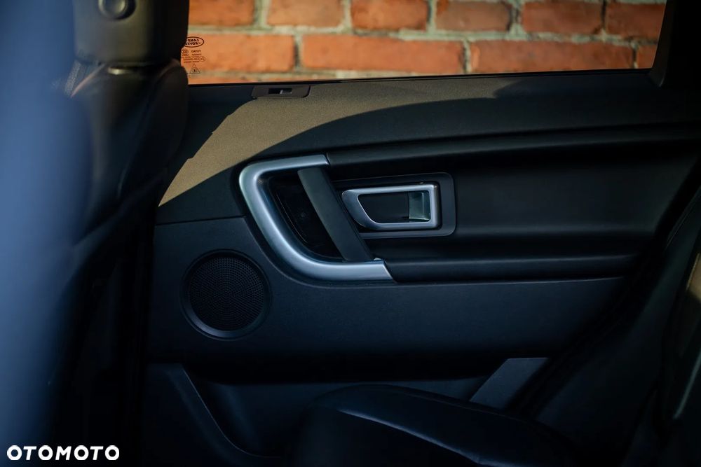 Land Rover Discovery Sport - 6