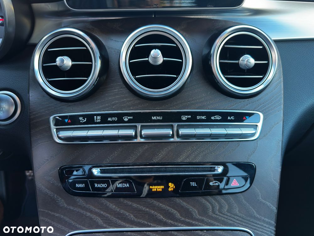 Mercedes-Benz GLC - 28