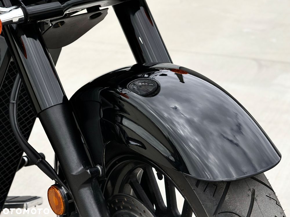 Suzuki VL 800 Volusia - Boulevard C50 - 21