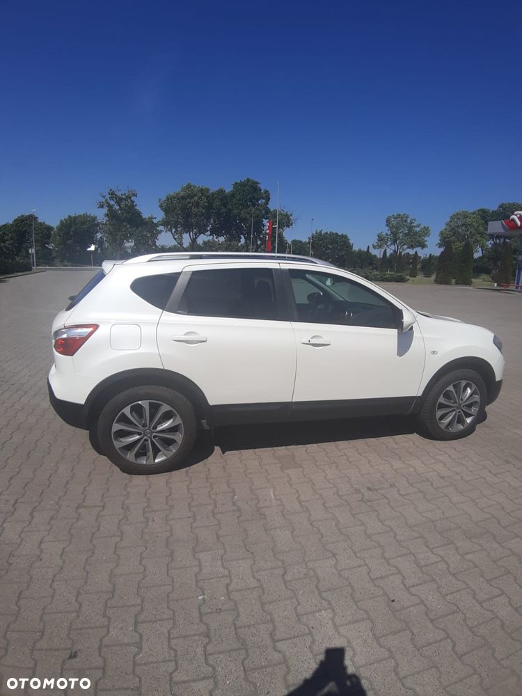 Nissan Qashqai 1.6 dCi DPF Start/Stop tekna - 2