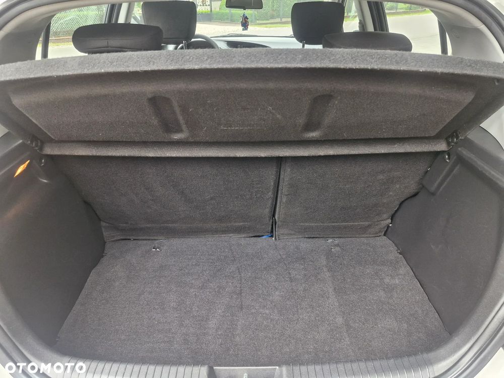 Hyundai i20 1.25 Comfort - 10