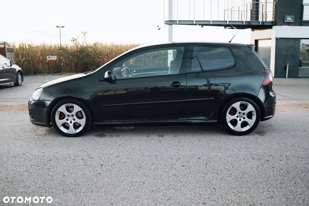 Volkswagen Golf V 2.0 TSI GTI - 2