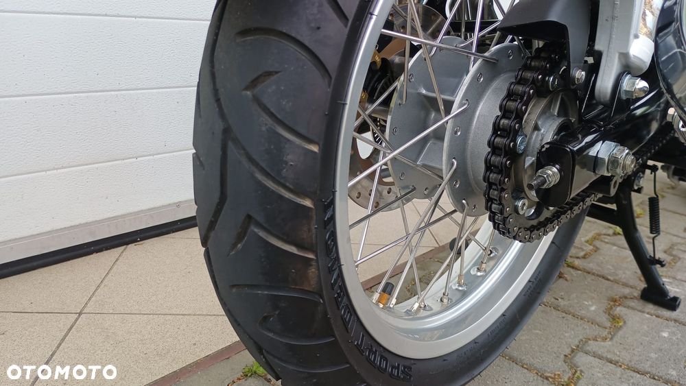 Royal Enfield Continental - 37
