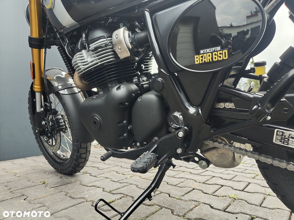 Royal Enfield Bear 650 - 16