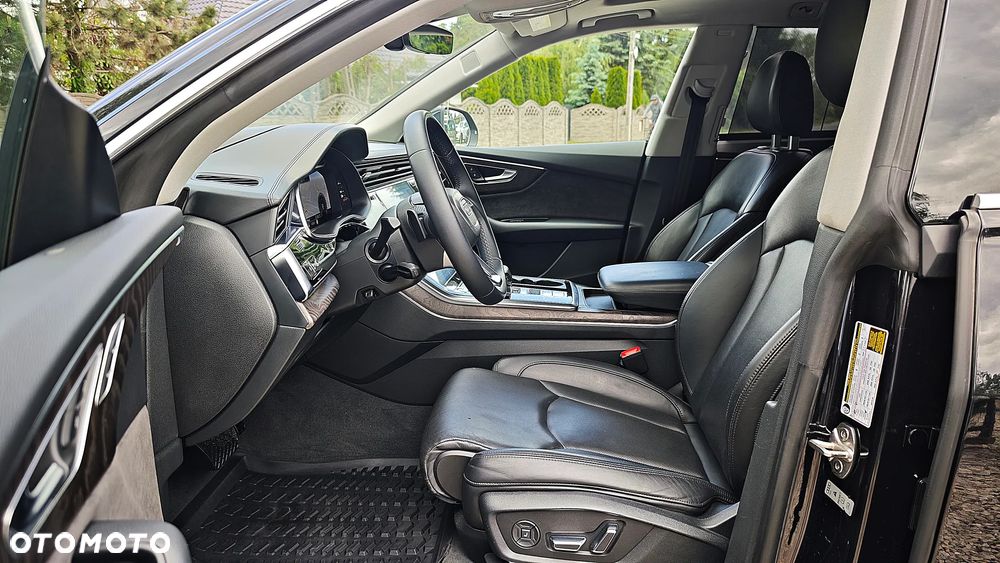 Audi Q8 - 17