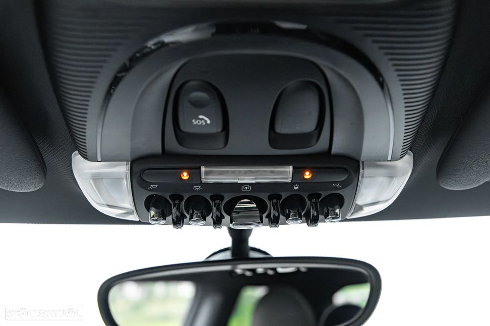 MINI 3 Portas John Cooper Works - 35