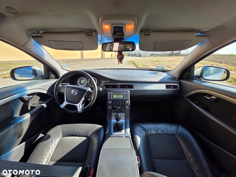 Volvo V70 1.6D DRIVe Momentum - 9